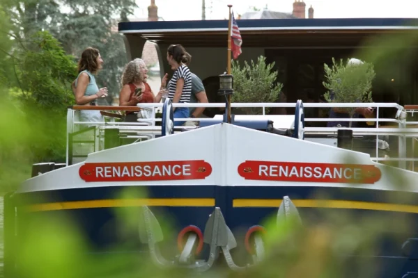 Renaissance - Cruising