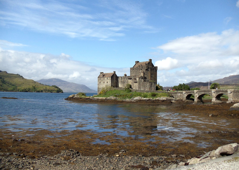 Icons of the Scottish Highlands: Eilean Donan Castle : European Waterways