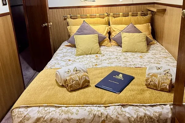 Ingres double cabin