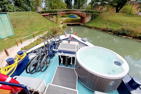 Rosa - Sundeck - Spa Pool
