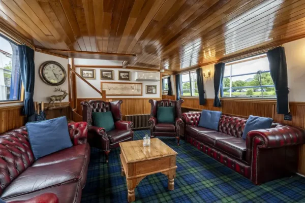 Scottish Highlander - Interior Saloon Dining