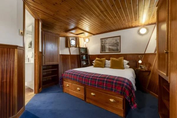 Scottish Highlander - Interior Suite Cameron