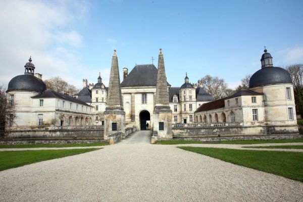 Château de Tanlay - Burgundy France