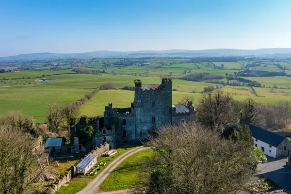 Leap_Castle_County_Offaly-1_master