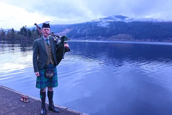 Spirit of Scotland - Exterior - Cruising - Fort Augustus - From Roddy (59)