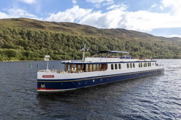 Hotel barge Spirit of Scotland cruising Loch Ness