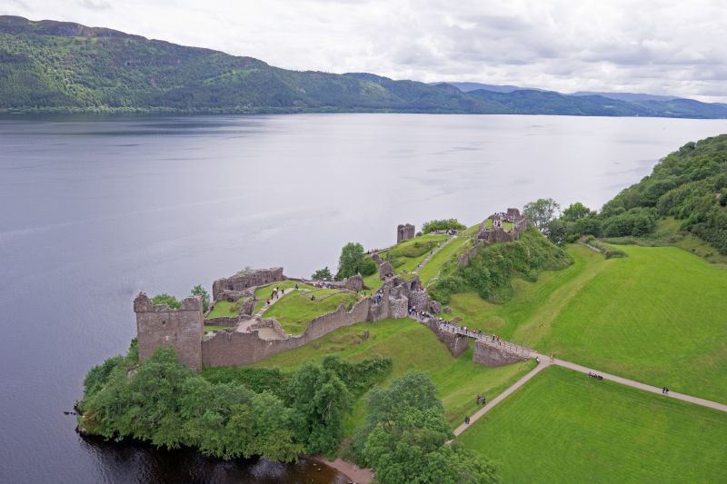 Scotland Urquhart Castle 6