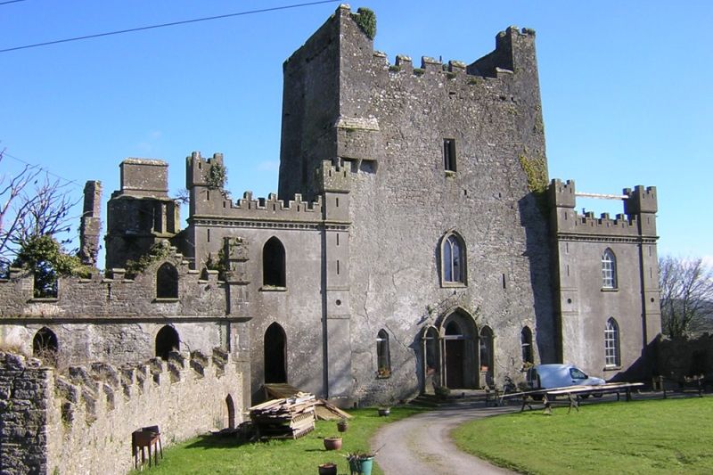 leap castle - river shannon cruises