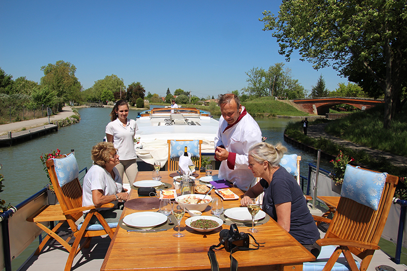 Lunch served on board Rosa on the Canal de Garonne