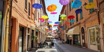 Ferrara with umbrella installation