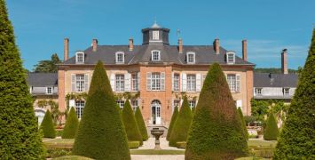 World's Best Champagne Houses