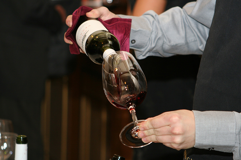 a guide to wine tasting - a key part of your European Waterways experience