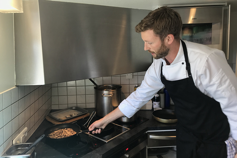 European Waterways' master chefs prepare world-class cuisine. Meet Chef Dave from lxury hotel barge Anjodi
