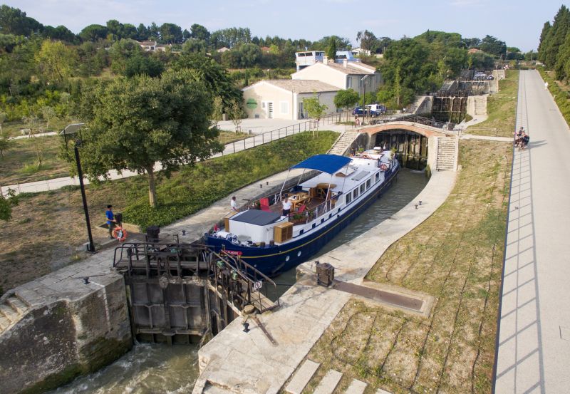 ancient china canal locks