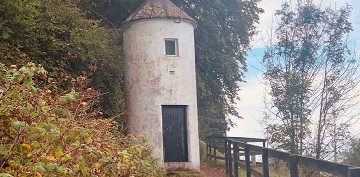 Pepperpot-Saltshaker-lighthouse-fort-augustus-ms-prev