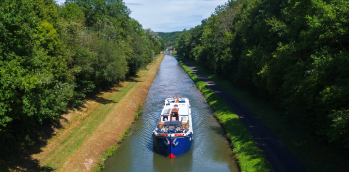 L'Art de Vivre Cruising Canal du Nivernais