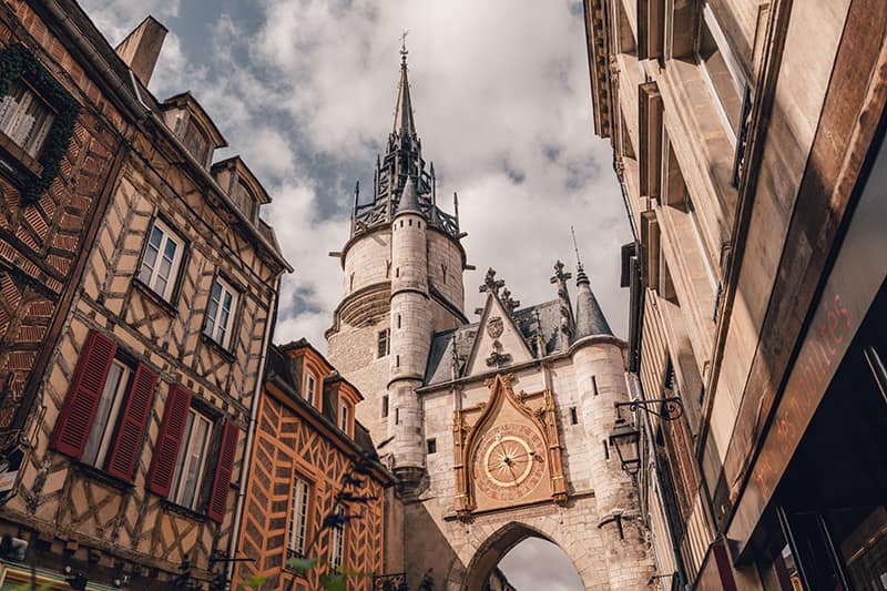 Auxerre Old Town - Remarkable France © Atout France Ooshot @WorldElse (4)