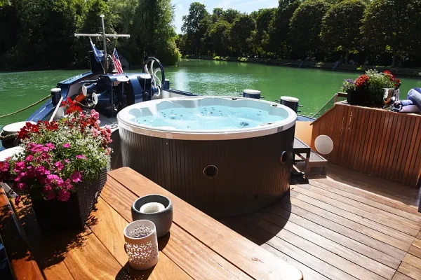 Kir Royale - Exterior Viewing Sundeck - MGS - August 2024 (25)