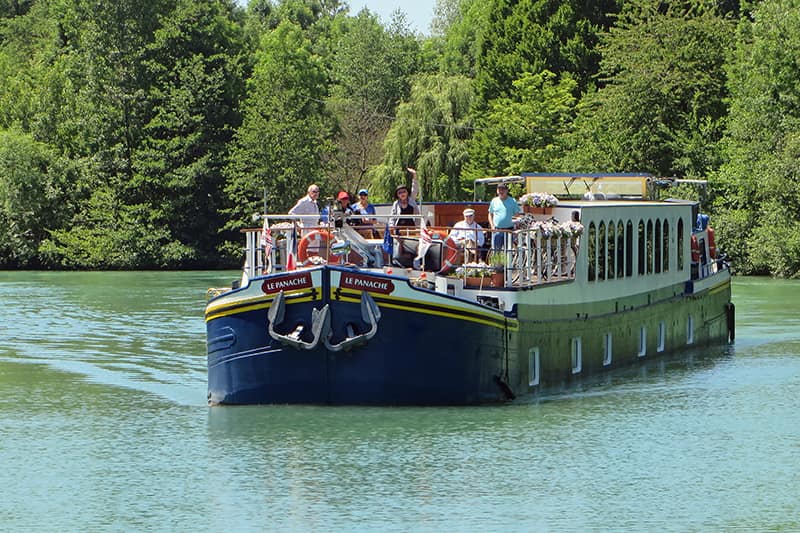 Hotel barge Panache cruising in the Champagne region of France