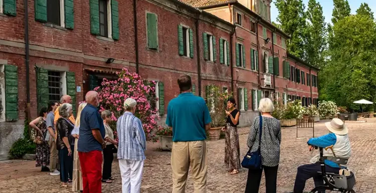 European Waterways guests exploring Villa Ca'Zen on the River Po