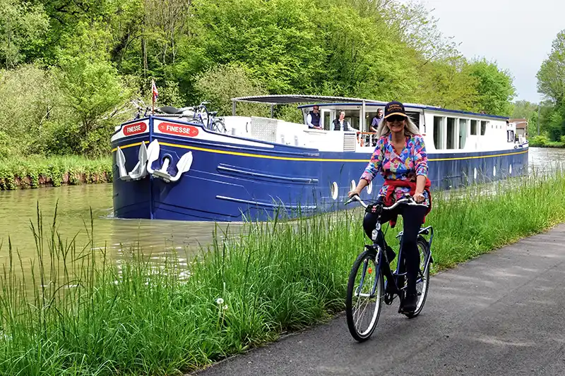 Jo Castro biking ahead of Finesse