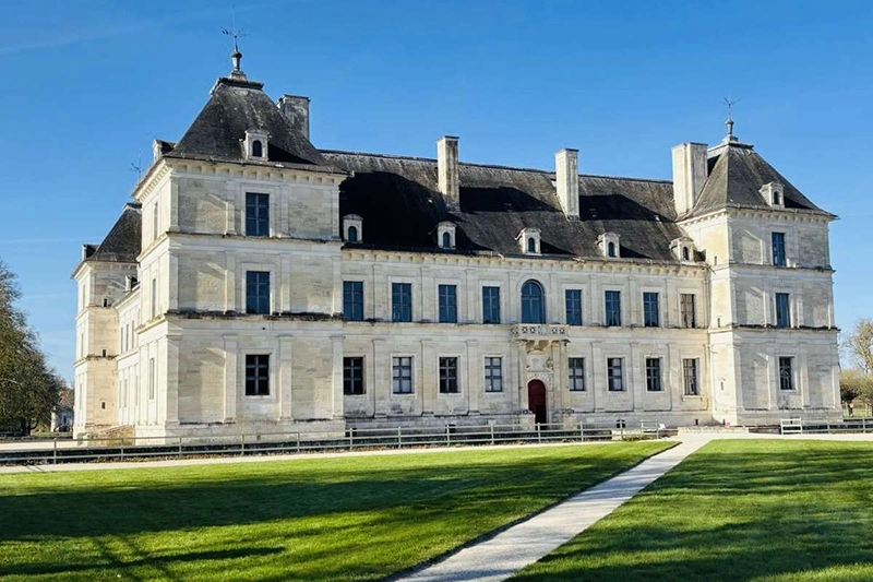 Château d'Ancy-le-Franc Château d'Ancy-le-Franc by Michael Edwards