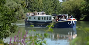Kir Royale cruising the River Marne