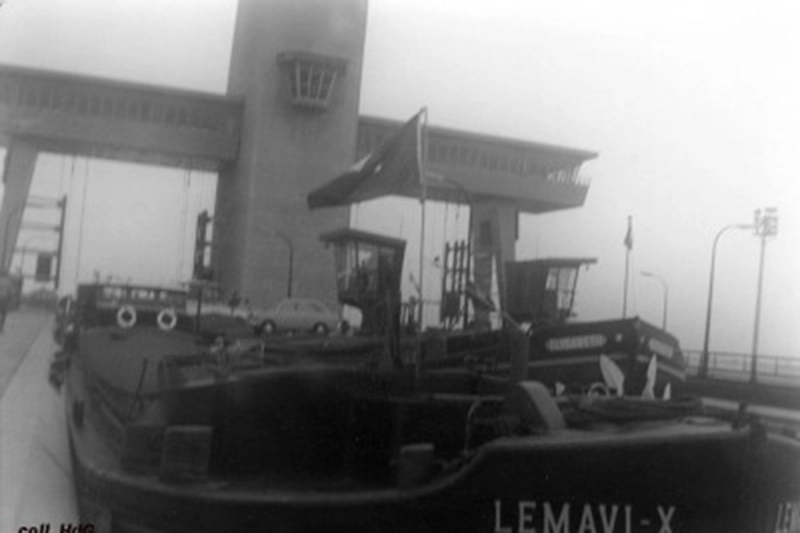 Hotel barge Kir Royale was previously named Lemavi-X Hotel barge Kir Royale was previously named Lemavi-X
