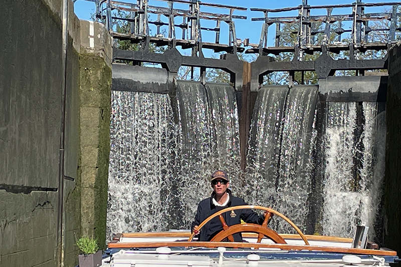 Anjodi going through lock Anjodi going through lock by guest Lisa Thompson