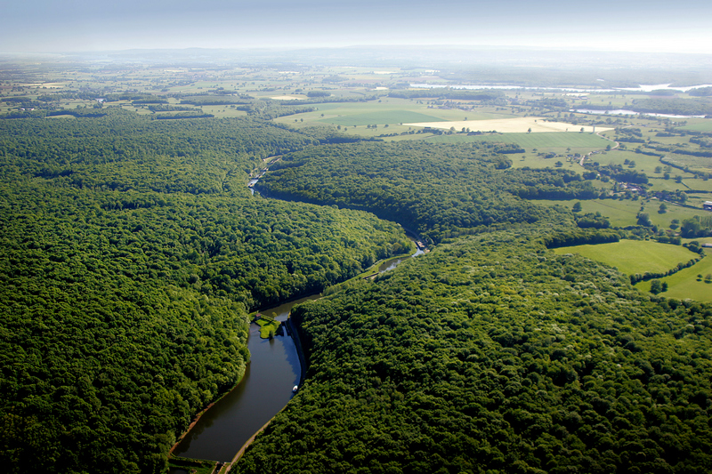 The Little Amazon of Burgundy, the Nivernais canal.