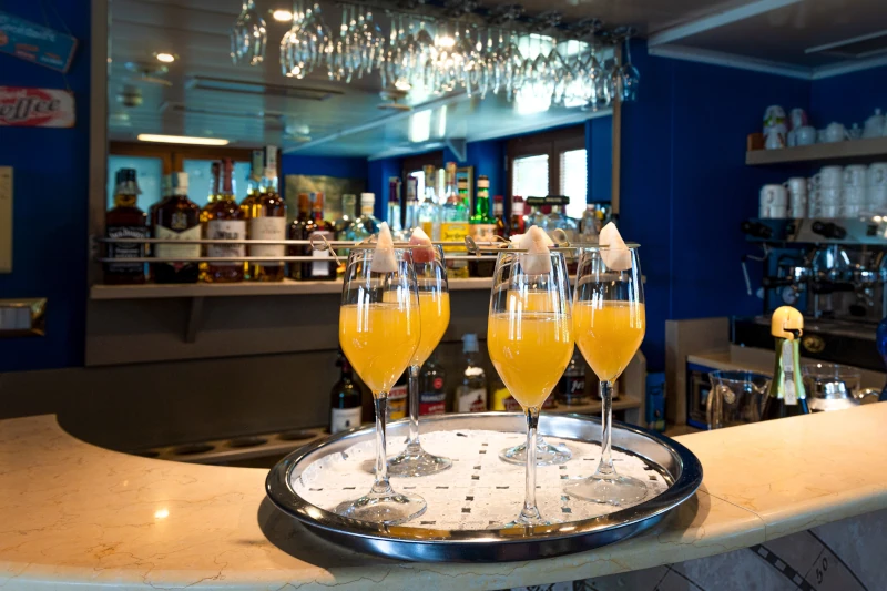 Prosecco Bellini onboard La Bella Vita