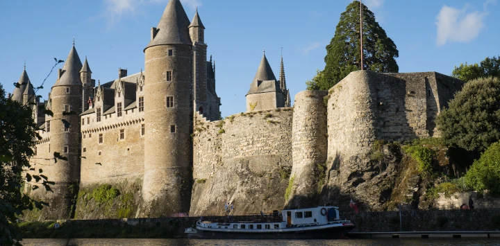 Nymphea moored below Château de Josselin