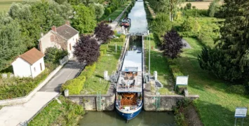 Canal cruise with Kir Royale on the inland watereways of France